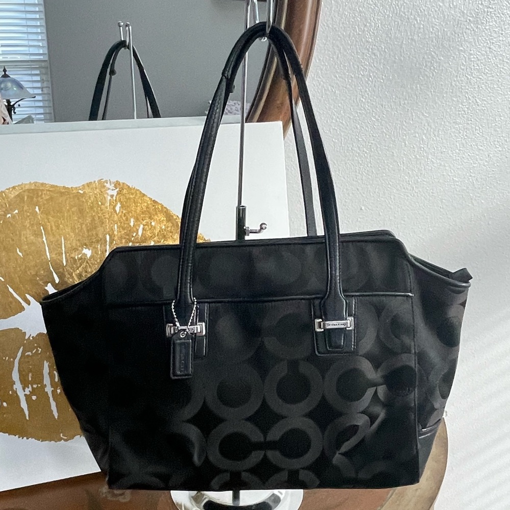 Coach Signature C Black Shoulder Bag